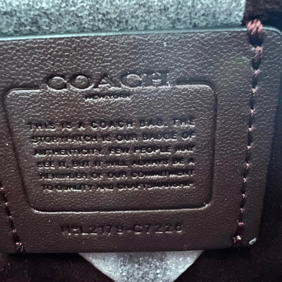 COACH PEPPER SATCHEL - Picture 5 of 11